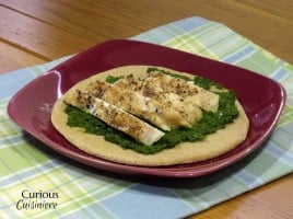 Chicken and Broccoli Pesto Pitas from Curious Cuisiniere #WeekdaySupper #ChooseDreams