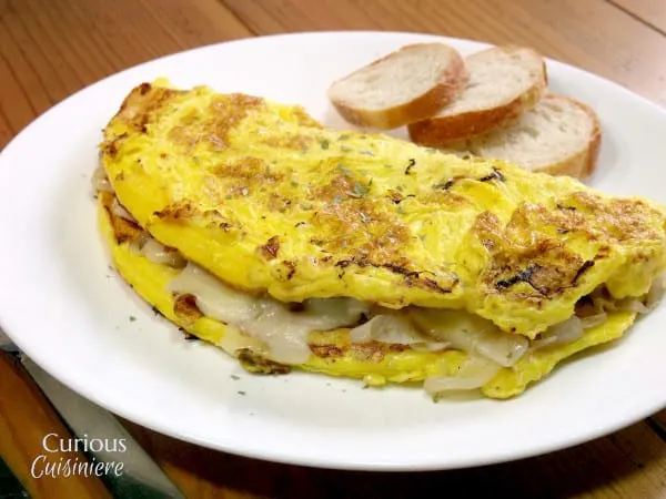 https://www.curiouscuisiniere.com/wp-content/uploads/2013/04/French-Onion-Omelette-4990.2.2.jpg.webp