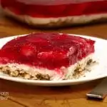 Strawberry Pretzel Salad #SundaySupper