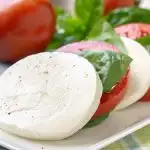 Insalata Caprese (Italian Caprese Salad)