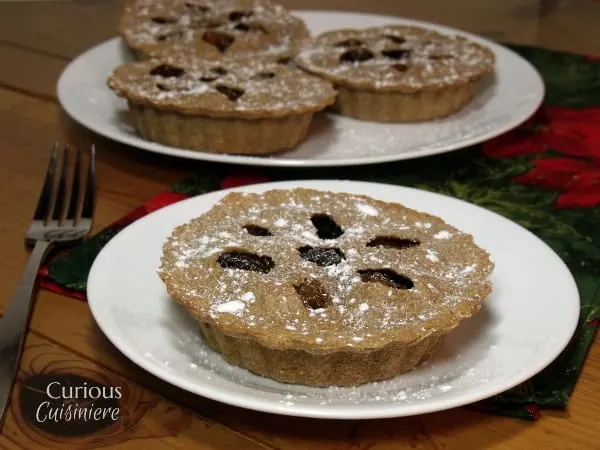 Our Mincemeat Pie recipe without meat is filled with Homemade Fruit Mincemeat, making it the perfect introduction to the classic English Christmas dessert. | Curious Cuisiniere