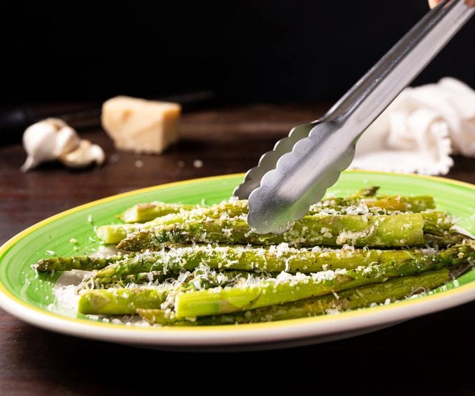 Garlic Parmesan Asparagus Easter side dish