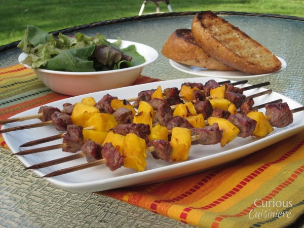 Mango Beef Kebabs from Curious Cuisiniere #grilling #summerrecipes