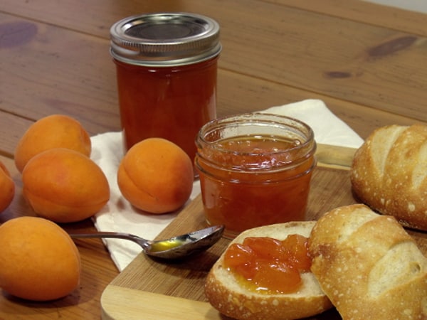 Canning with Curious Cuisiniere