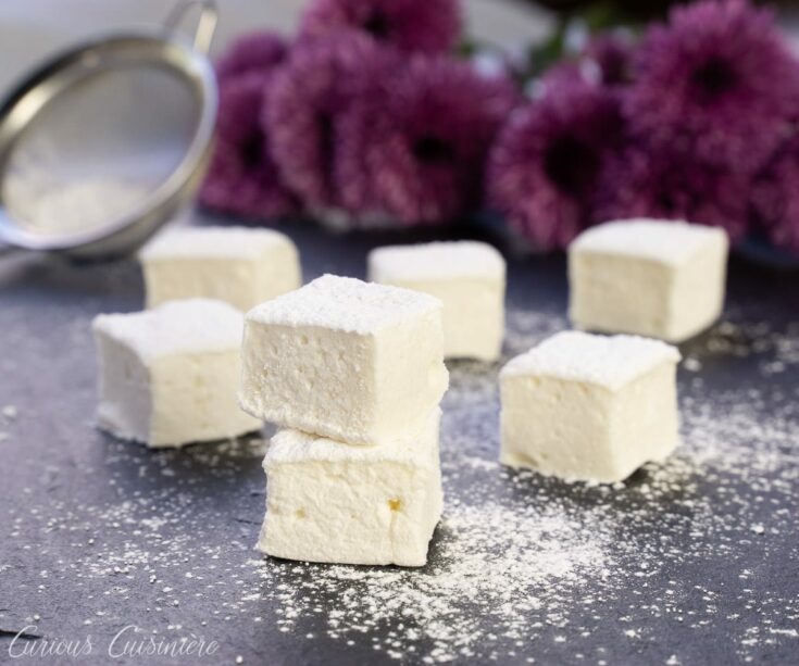 Homemade Marshmallows dusted with powdered sugar