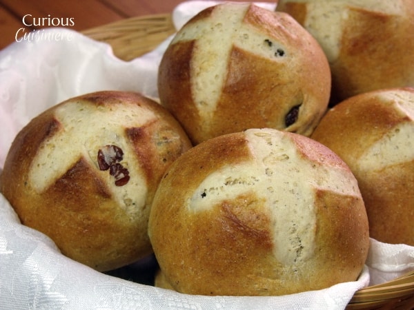 Hot Cross Buns with Curious Cuisiniere