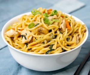 Literally translating to "fried noodles," this recipe for Chicken Chow Mein is a quick and comforting Chinese noodle dish that is easy to make at home. | www.CuriousCuisiniere.com