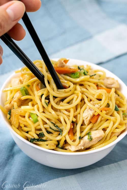 Literally translating to "fried noodles," this recipe for Chicken Chow Mein is a quick and comforting Chinese noodle dish that is easy to make at home. | www.CuriousCuisiniere.com