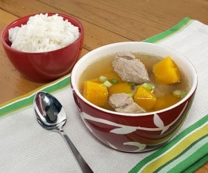 For such a simple soup, this Vietnamese Pork and Pumpkin Soup packs a whole lot of comforting fall favor. | www.curiouscuisiniere.com