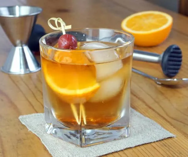 Whether you like your Brandy Old Fashioned sweet or sour, this Wisconsin take on the classic cocktail is the perfect drink for sipping as you grill up some brats or enjoy a classic fish fry. | www.CuriousCuisiniere.com