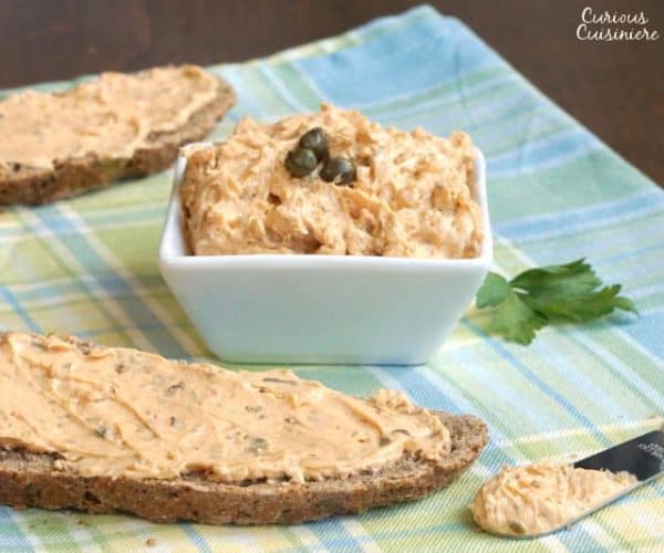 Bring a touch of Hungary to your next appetizer spread with Liptauer, a seriously addicting, paprika-infused cheese spread. It's perfect for game day! | www.CuriousCuisiniere.com