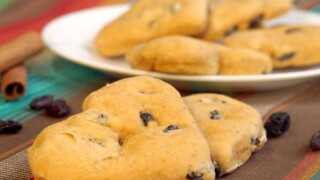 Mbatata from Malawi are easy to make Sweet Potato cookies that are soft and cakey, making them the perfect healthy cookie recipe to fill your cookie craving! | www.CuriousCuisiniere.com