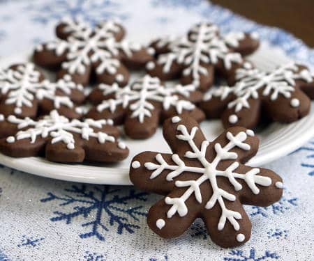 aram Masala Chocolate Spice Cookies bromg a chewy chocolate cookie together with a wonderful spice flavor from the addition of Indian garam masala. | www.CuriousCuisiniere.com