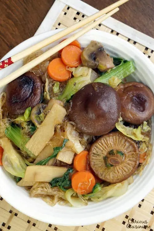 Buddha's Delight is a healthy Chinese dish that can be complicated to make, but our recipe breaks it down and makes it easier to make at home, even for a weeknight dinner! | www.CuriousCuisiniere.com