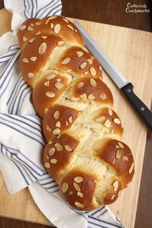 Pulla is a traditional Finnish sweet bread that is flavored with the unique scent of cardamom. It makes a stunning loaf, or can be baked into individual rolls for easy eating. | www.CuriousCuisiniere.com