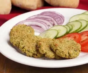 Baked Falafel gives you all the healthy, nutty falafel goodness without the hassle or added fat of frying, and it's just as good for stuffing into a pita! | www.CuriousCuisiniere.com