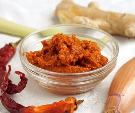 Making your own homemade Thai Red Curry Paste is an easy way to give your Thai Red Curry a wonderful boost of flavor.  | www.CuriousCuisiniere.com