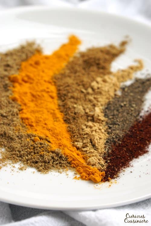 Our simple homemade curry powder is an easy way to have instant access to curry powder, using spices that you probably already have in your pantry. | www.CuriousCuisiniere.com