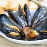 Galician Style Mussels In White Wine And An Albariño Wine Pairing