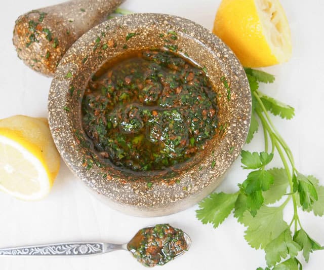 Sydamerikansk Chermoula-sauce med koriander og citron