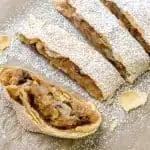 Wiener Apfelstrudel (Viennese Apple Strudel)