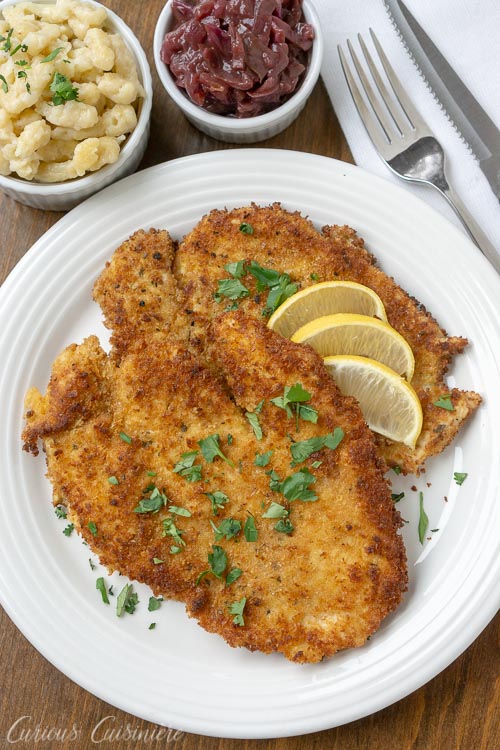 Hänchen-Schnitzel, German Chicken Schnitzel ,is an impressive, yet easy dinner recipe that the whole family will love. | www.CuriousCuisiniere.com 