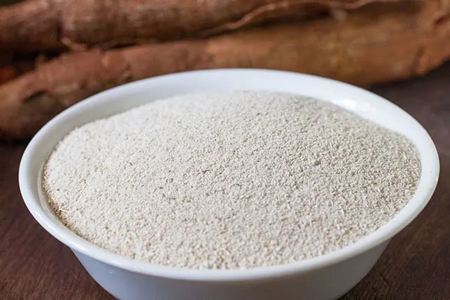 Cassava Flour (Farinha de mandioca) | www.CuriousCuisiniere.com