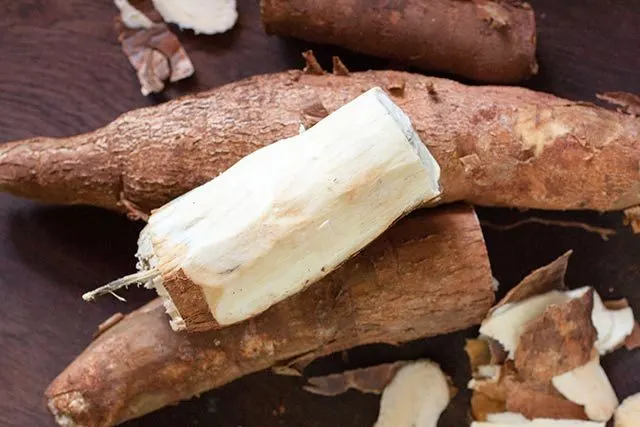 Peeled Cassava Root | www.CuriousCuisiniere.com