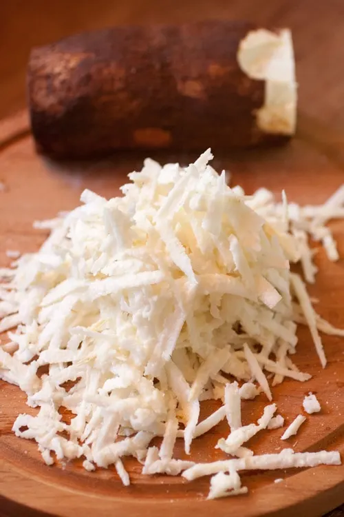 Shredded cassava root