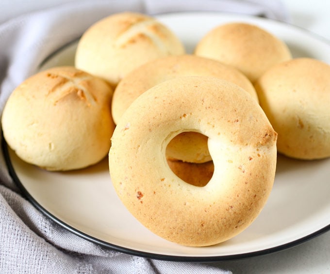 Pandebono (Colombian Cassava Bread)