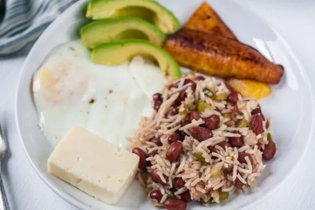 Casamiento Salvadoreno (Salvadoran Beans and Rice) breakfast in El Salvador