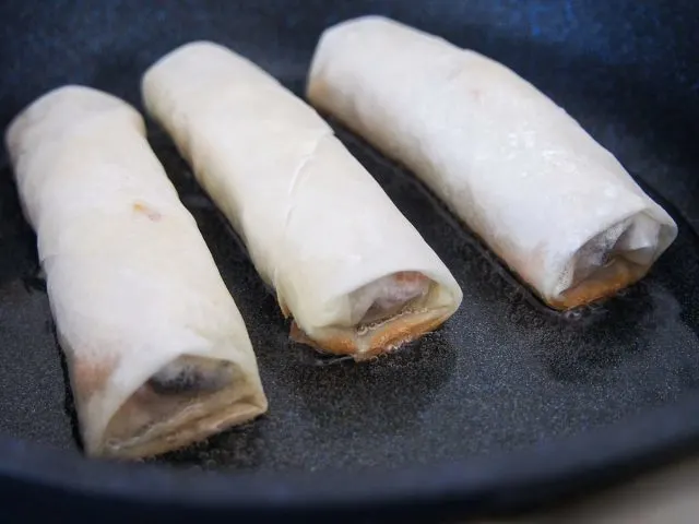 Vietnamese Spring Rolls - Cha Gio in the frying pan