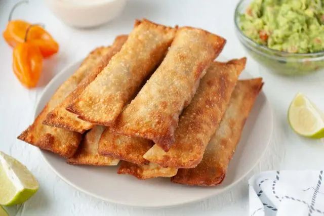 Peruvian Beef Tequenos with garnishes