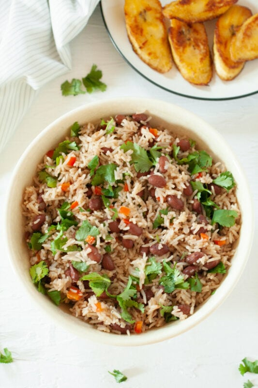 Gallo Pinto with fried plantains