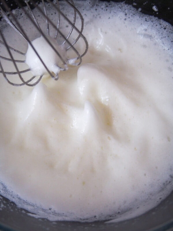 Soft peak egg white for zimtsterne and topping