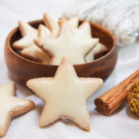 Zimtsterne - German cinnamon stars - ready to eat