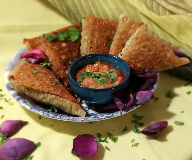 Iranian Sambouse (vegan vegetable turnovers) Potato samosa