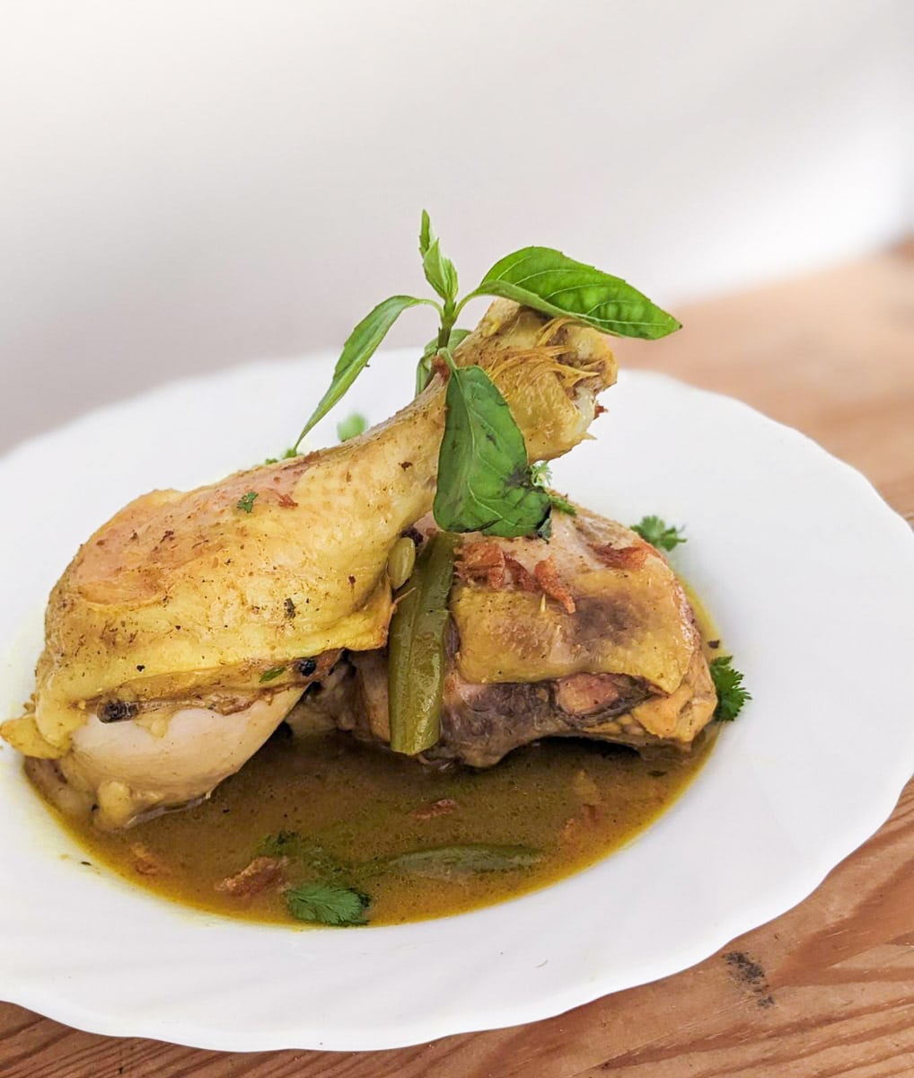 Pad Ped Gai (Thai Spicy Fried Chicken Curry) • Curious Cuisiniere