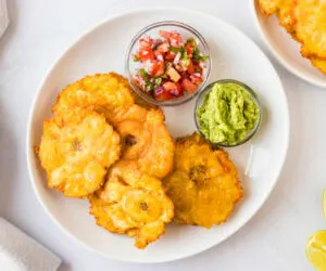Patacones, tostones, fried plantains with guacamole